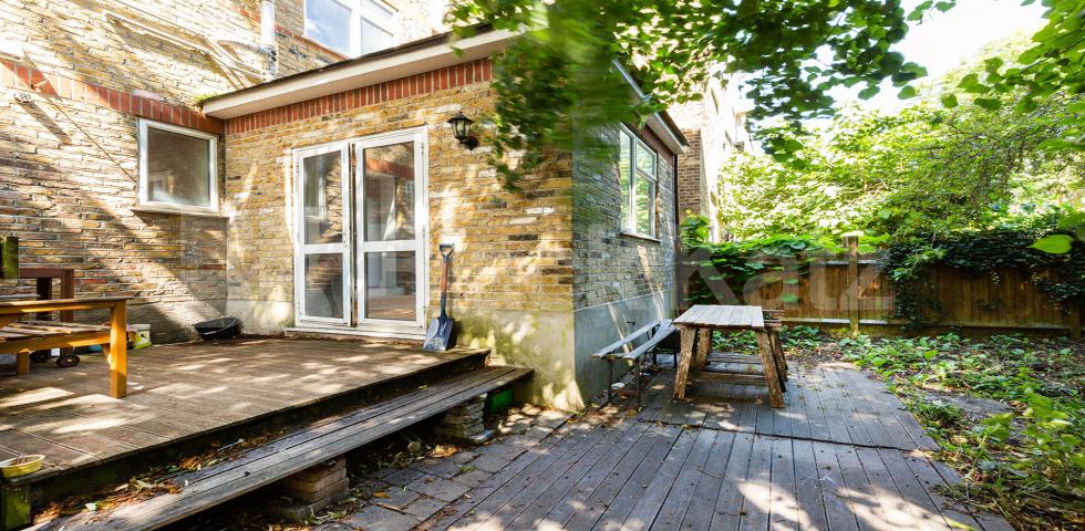 			4 BED GARDEN FLAT, 4 Bedroom, 1 bath, 1 reception Flat			 Digby Crescent, Finsbury park / Arsenal